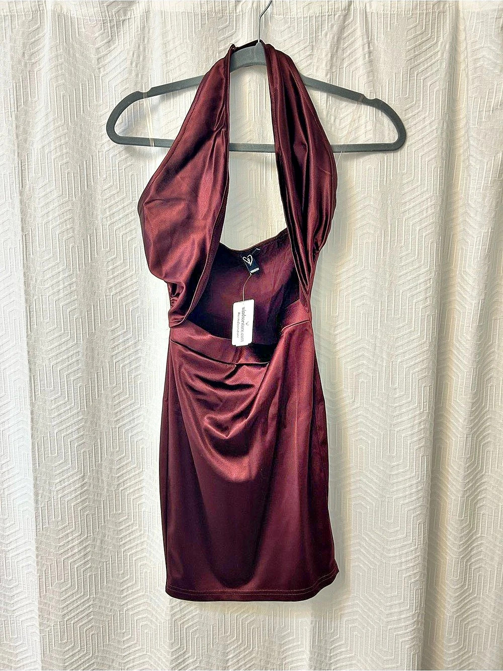 Windsor Mini Cowl Neck Dress in Burgundy Size Small Like New